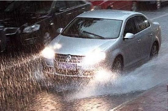 夏天多雨，升窗器也需防水